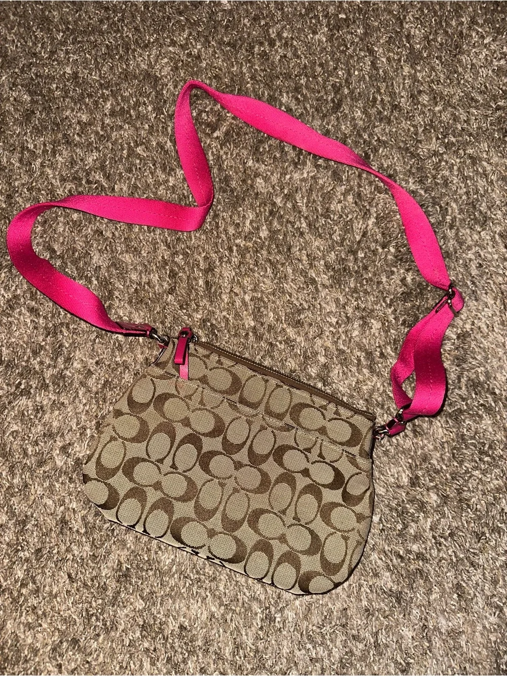 Coach Poppy Signature Swingpack Crossbody Bag